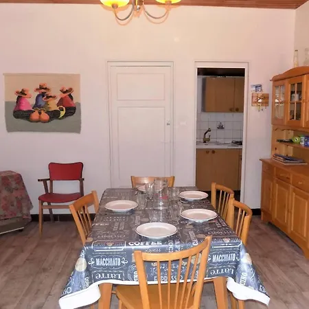 Sur Gironde - Agreable Maison Au Calme - Grand Jardin - Foret